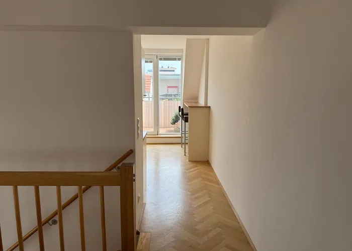 Apartment 100qm, 2 Br, Schönbrunn, Central, Balcony