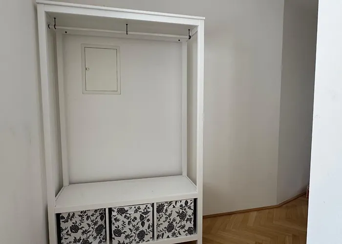 100qm, 2 Bedroom Schoenbrunn, Central, Balcony * Viyana